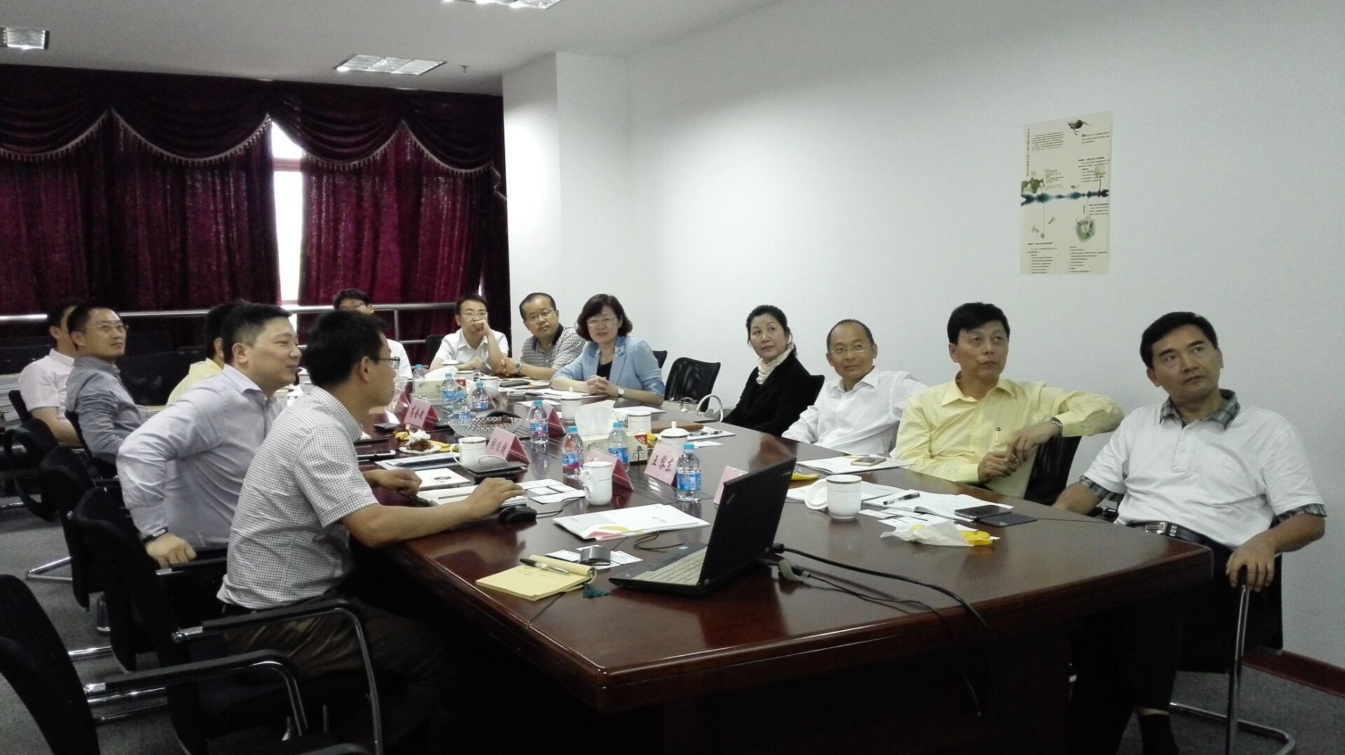 貴陽市委常委、副市長劉春成一行蒞臨中安科股份參觀訪問